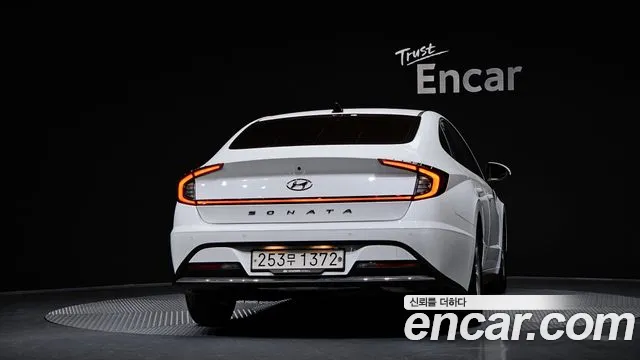 Hyundai Sonata 2020 — фото 4