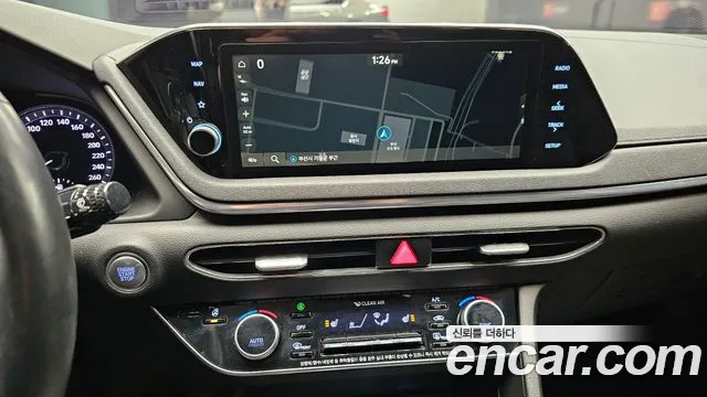 Hyundai Sonata 2020 — фото 16