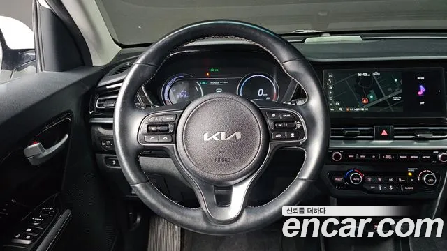 Kia Niro 2022 — фото 13