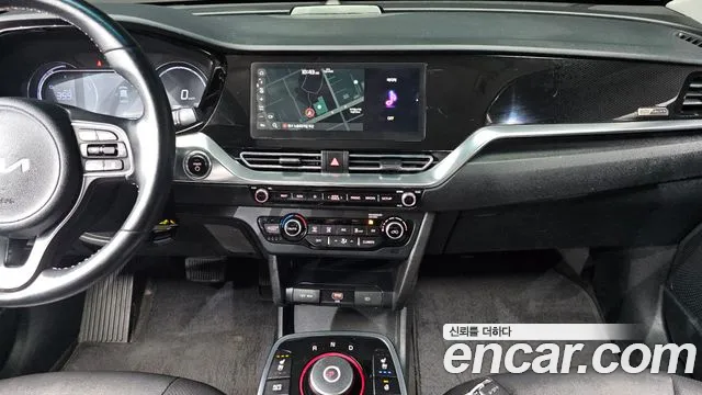 Kia Niro 2022 — фото 17