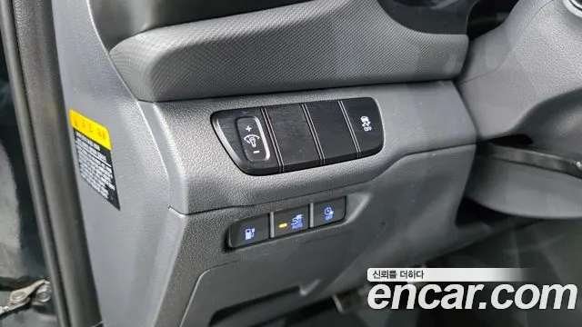 Hyundai Ioniq 2017 — фото 13