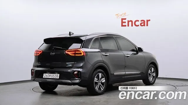 Kia Niro 2020 — фото 2