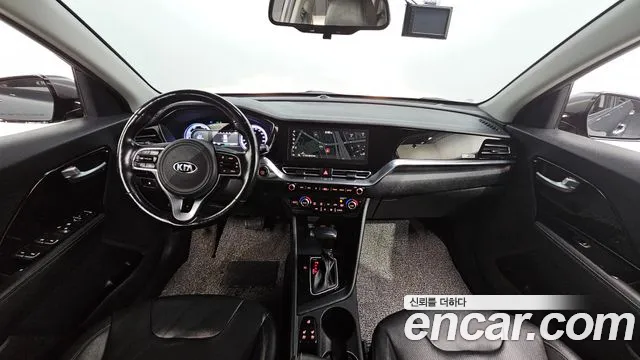 Kia Niro 2020 — фото 7