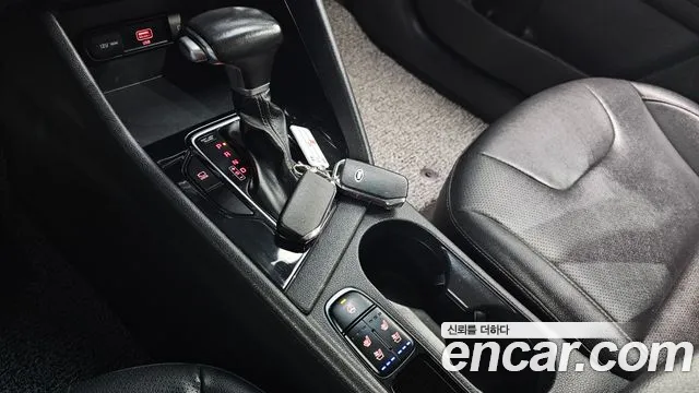 Kia Niro 2020 — фото 9