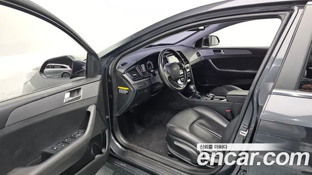 Hyundai Sonata 2019 — фото 11