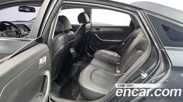 Hyundai Sonata 2019 — фото 19