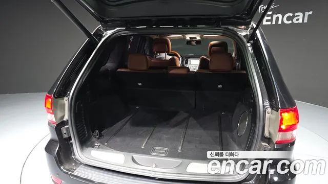Jeep Cherokee 2012 — фото 20