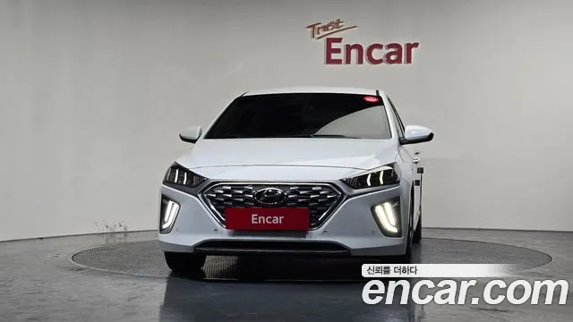 Hyundai Ioniq 2020 — фото 3