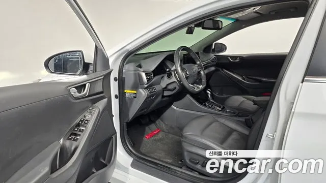 Hyundai Ioniq 2020 — фото 10