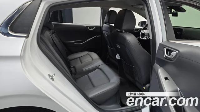 Hyundai Ioniq 2020 — фото 12