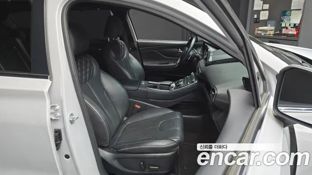 Hyundai Santafe 2021 — фото 12