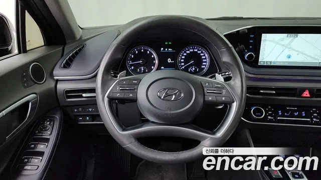 Hyundai Sonata 2022 — фото 13