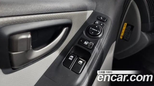 Hyundai Starex 2021 — фото 14