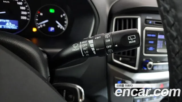 Hyundai Starex 2021 — фото 17