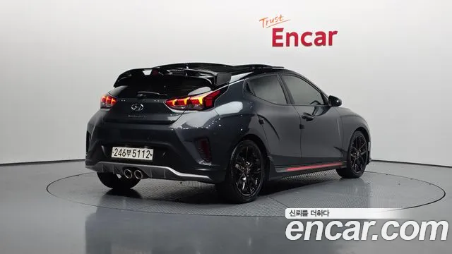 Hyundai Veloster 2018 — фото 2