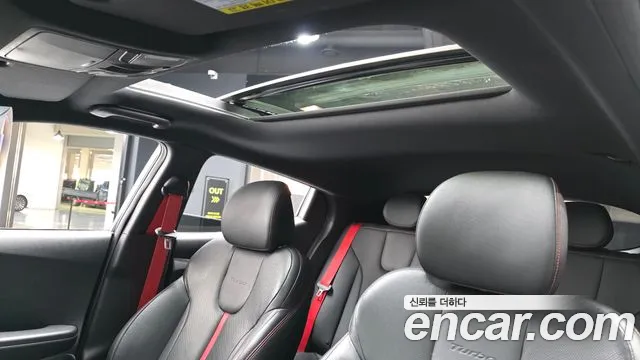 Hyundai Veloster 2018 — фото 19
