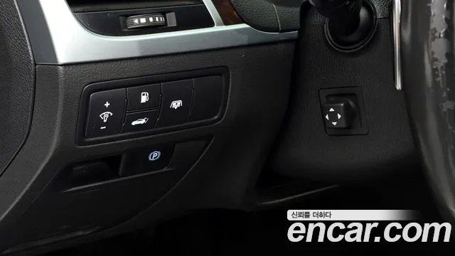 Hyundai Genesis 2016 — фото 14