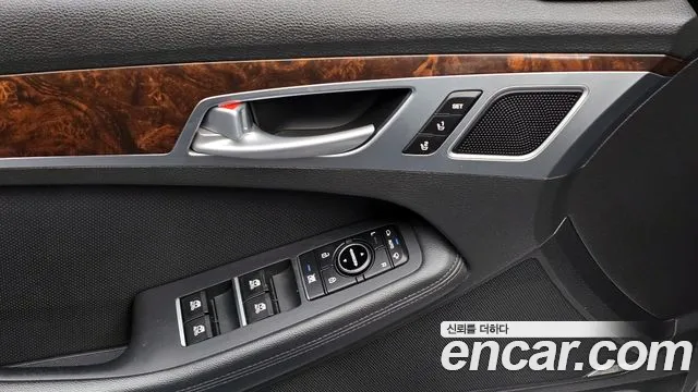 Hyundai Genesis 2016 — фото 18