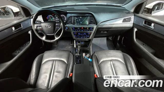Hyundai Sonata 2017 — фото 10