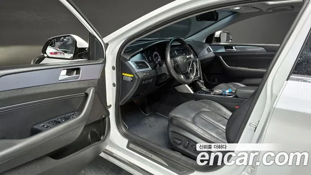 Hyundai Sonata 2017 — фото 13