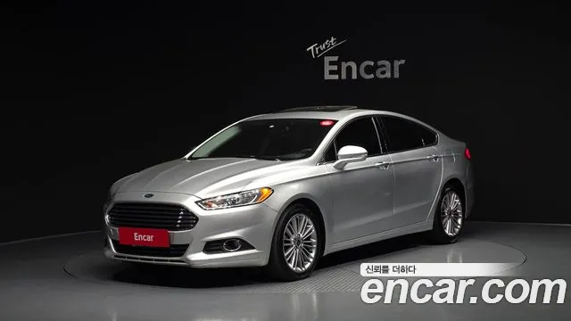 Ford Fusion 2014 — фото 1