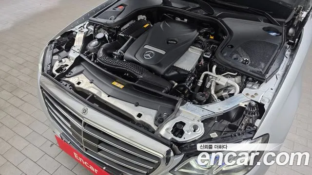 Mercedes-Benz E-Class 2020 — фото 6