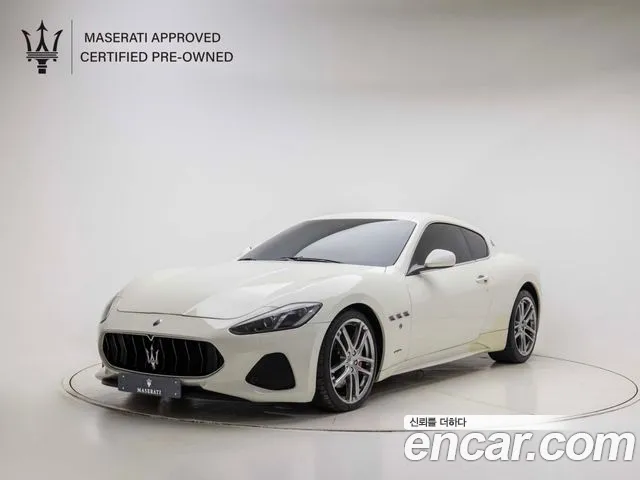 Maserati GranTurismo 2019 — фото 1