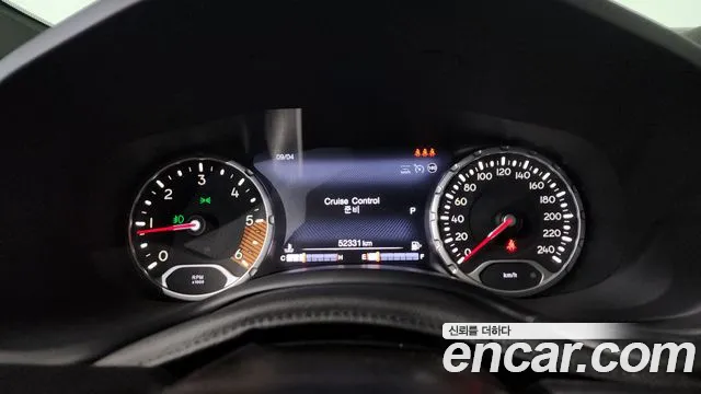 Jeep Renegade 2020 — фото 10