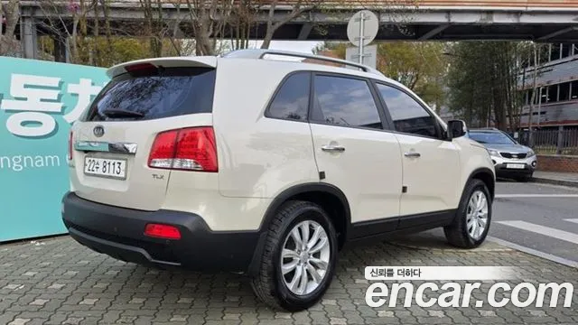 Kia Sorento 2010 — фото 2