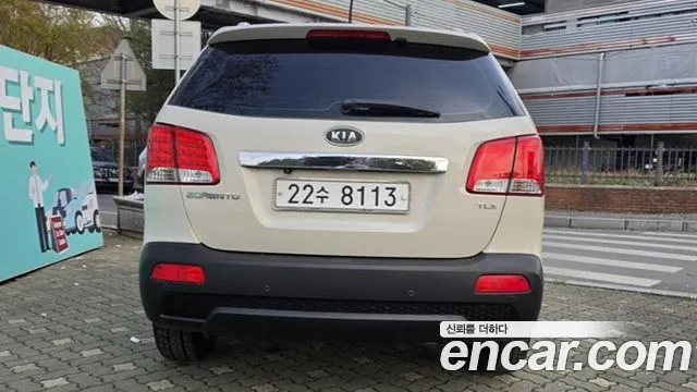Kia Sorento 2010 — фото 4