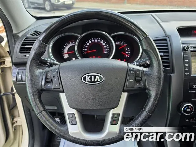 Kia Sorento 2010 — фото 12