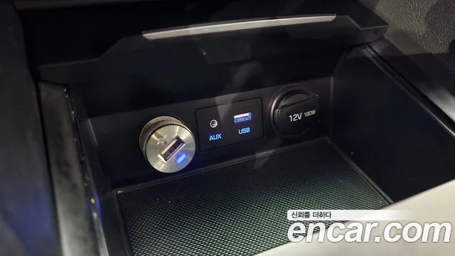 Hyundai AVANTE 2018 — фото 17