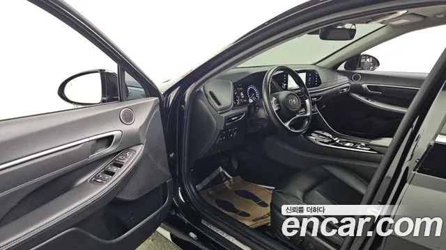 Hyundai Sonata 2022 — фото 10