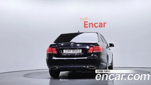 Mercedes-Benz E-Class 2014 — фото 4