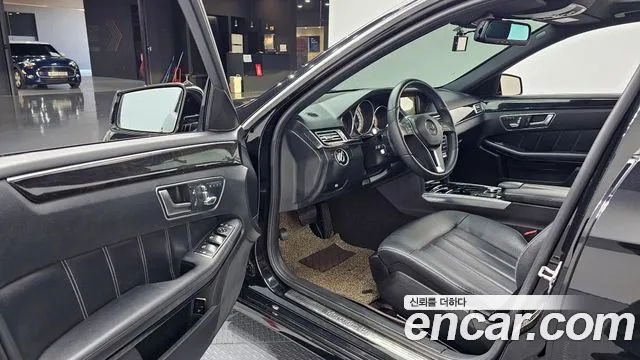 Mercedes-Benz E-Class 2014 — фото 10