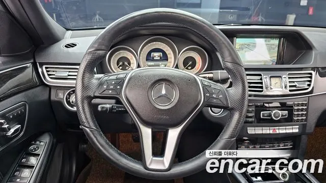 Mercedes-Benz E-Class 2014 — фото 13