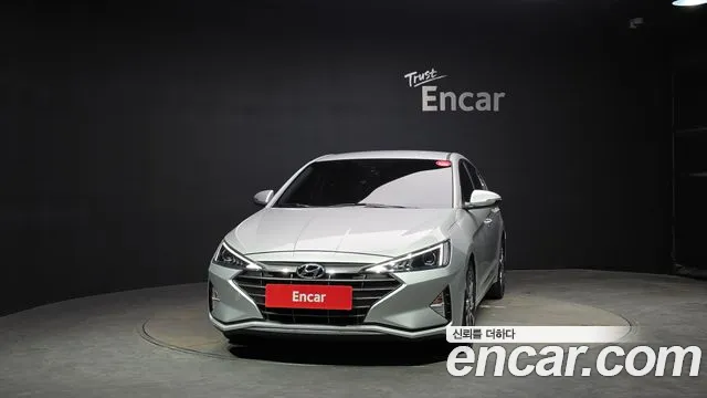 Hyundai AVANTE 2019 — фото 3