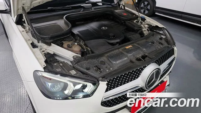 Mercedes-Benz GLE-Class 2020 — фото 6