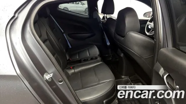 Hyundai Veloster 2019 — фото 11