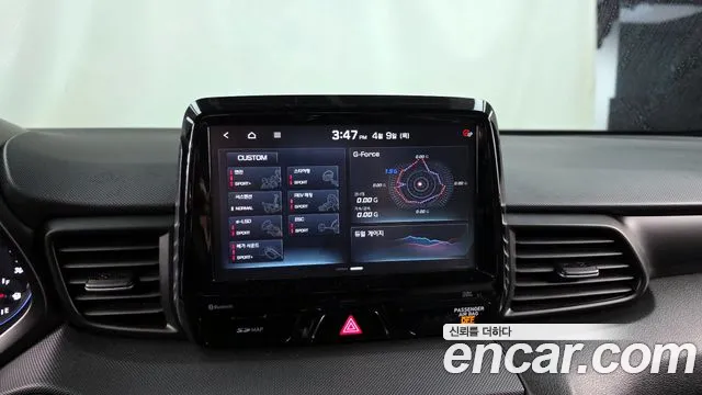 Hyundai Veloster 2019 — фото 15