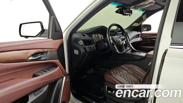 Cadillac Escalade 2015 — фото 10