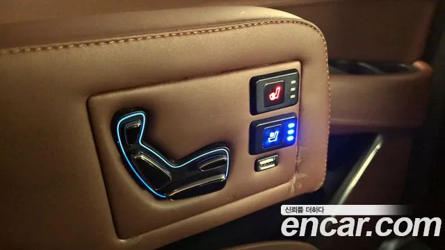 Cadillac Escalade 2015 — фото 18