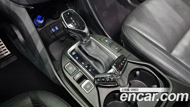 Hyundai Santafe 2016 — фото 12