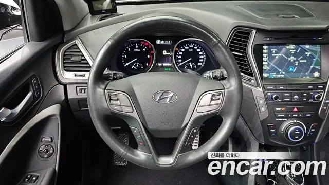 Hyundai Santafe 2016 — фото 19