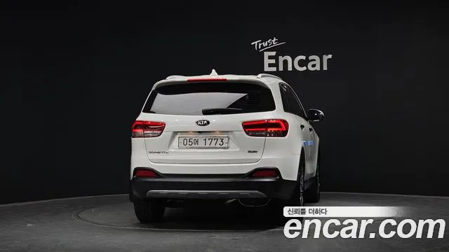 Kia Sorento 2015 — фото 4