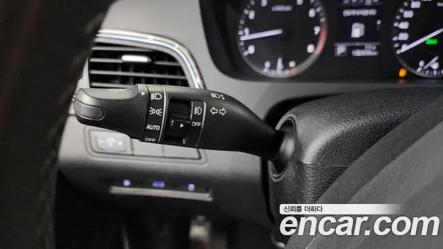 Hyundai Sonata 2015 — фото 17