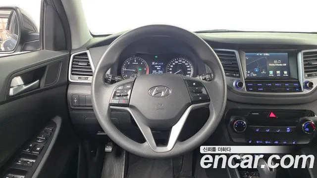 Hyundai Tucson 2016 — фото 19