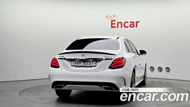 Mercedes-Benz C-Class 2018 — фото 4