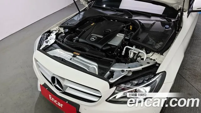 Mercedes-Benz C-Class 2018 — фото 6