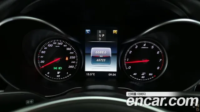 Mercedes-Benz C-Class 2018 — фото 11